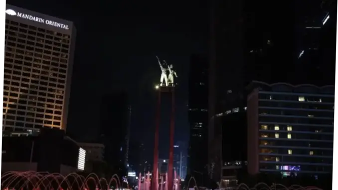 Aksi Pemadaman Lampu di DKI Kurangi Emisi Karbon 77,53 Ton CO2e