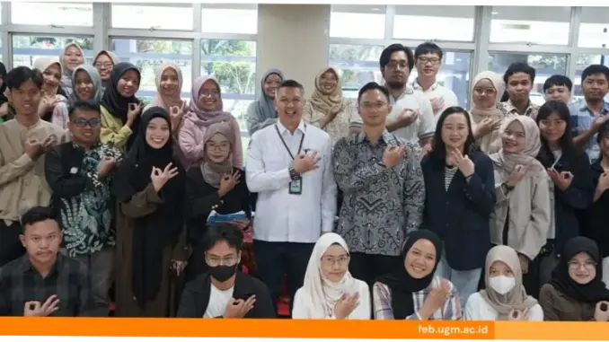 Alumni FEB Berbagi Pengalaman dan Wawasan pada Kegiatan Kuliah Bakti Alumni