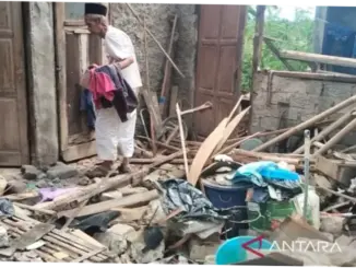 Cuaca Ekstrem di Cianjur: 120 Rumah Rusak dan Pengungsi