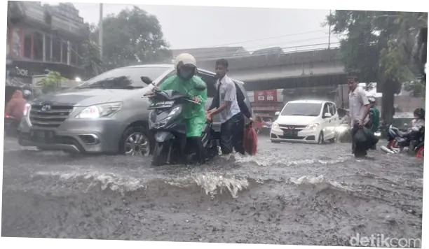 Cuaca Ekstrem di Indonesia: Hujan di Musim Kemarau dan Dampaknya