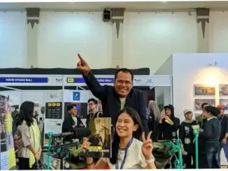 Dian Sastro Beri Beasiswa untuk Perempuan Berbakat Indonesia