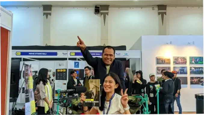 Dian Sastro Beri Beasiswa untuk Perempuan Berbakat Indonesia