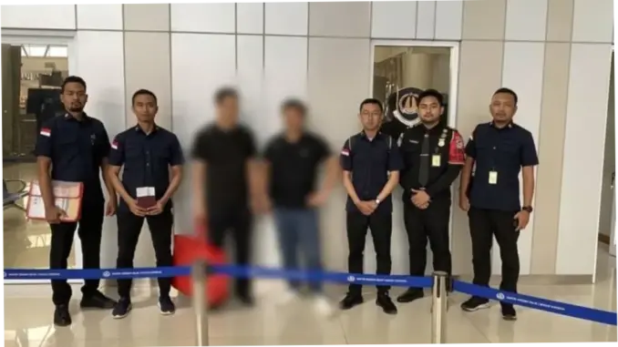 Dua WNA China Dideportasi Imigrasi Kediri Usai Langgar Izin Tinggal