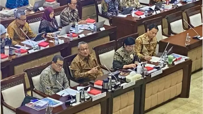Gubernur BI: Ruang Penurunan BI-Rate Makin Tertutup di Tengah Perang