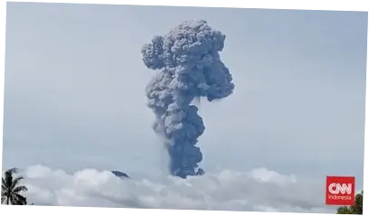 Gunung Marapi Meletus, Semburkan Abu Vulkanik Setinggi 500 Meter