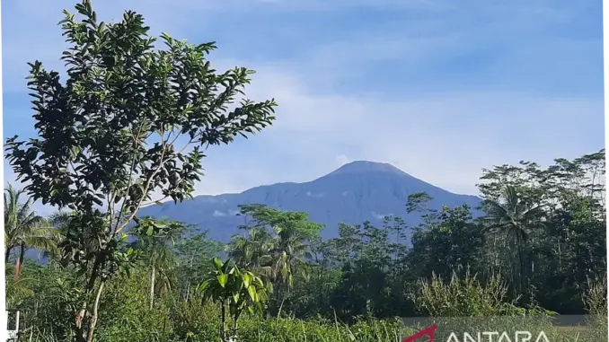 Gunung Slamet Meningkatkan Aktivitas, Masyarakat Diminta Waspada
