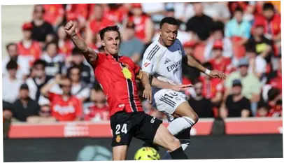 Hasil La Liga: Real Madrid Hancur, Barcelona Menang Dramatis