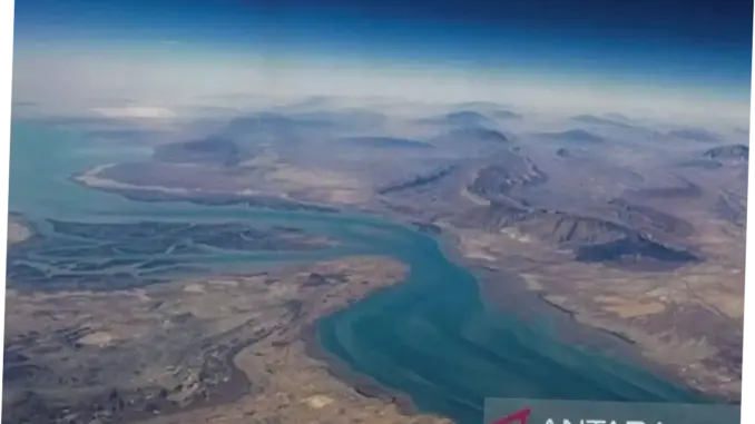 Iran Umumkan Selat Hormuz Dibuka Penuh: Dampak dan Reaksi Internasional