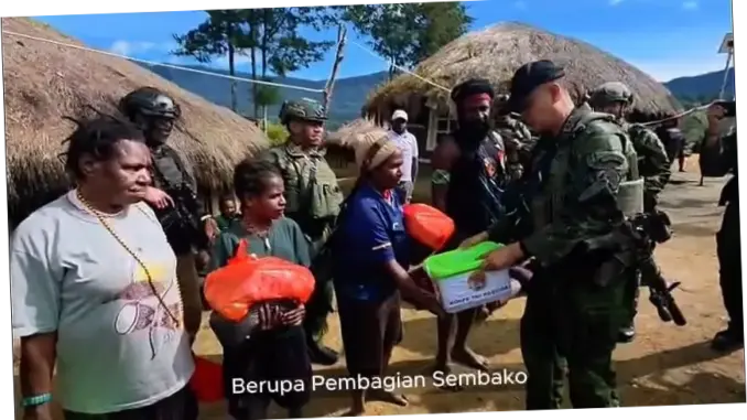 Koops TNI Habema Berbagi Kasih Kepada Masyarakat Distrik Gome, Papua Tengah