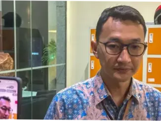 KPK Klarifikasi Foto Viral Tahanan di Bandara