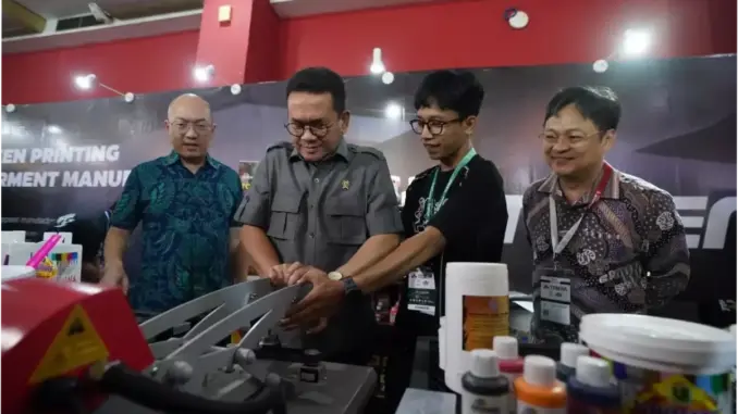 Mendag Optimistis Industri Tekstil Tumbuh, Ekspor 2025 Capai 11,98 Miliar Dollar AS