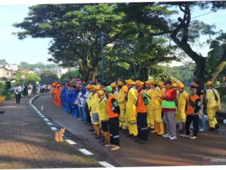 Pemkot Jaksel Keruk Kali Pesanggrahan Lewat Kerja Bakti Skala Besar