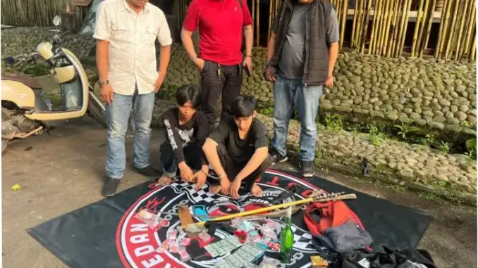 Polsek Cisauk Ungkap Peredaran Tramadol dan Kepemilikan Senjata Berbahaya