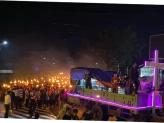 Ribuan Umat Kristiani di Papua Sambut Fajar Paskah dengan Pawai Obor