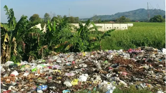 Sampah Menumpuk Bertahun-Tahun, Warga Gondoharum Kudus Resah