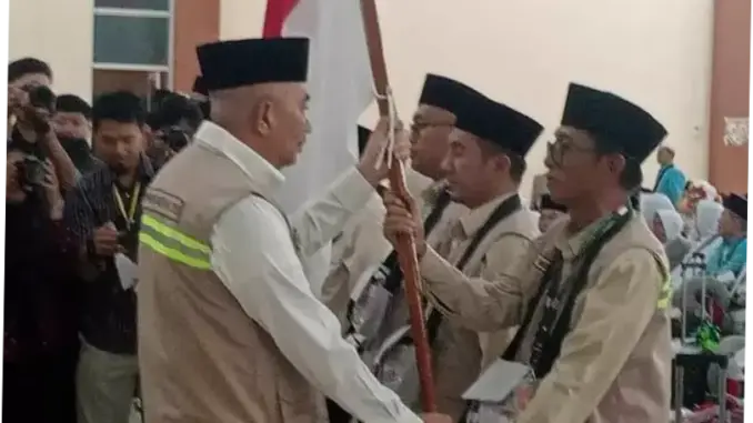 Sekda Prov Sumut Lepas JCH Kloter 1 Asal Medan dan Binjai