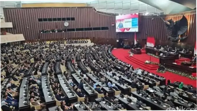 DPR Resmi Setujui Revisi UU Polri Jadi Usul Inisiatif