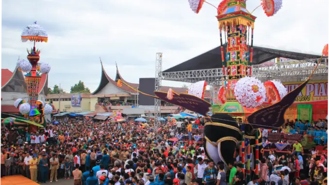 Festival Tabuik Pariaman: Upaya Meningkatkan Kunjungan Wisatawan di Kota Pariaman
