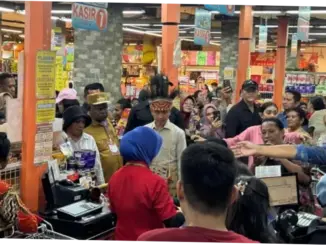Gibran Ajak Mama Papua Belanja di Supermarket Peringati Hari Kartini