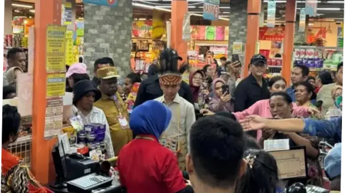 Gibran Ajak Mama Papua Belanja di Supermarket Peringati Hari Kartini