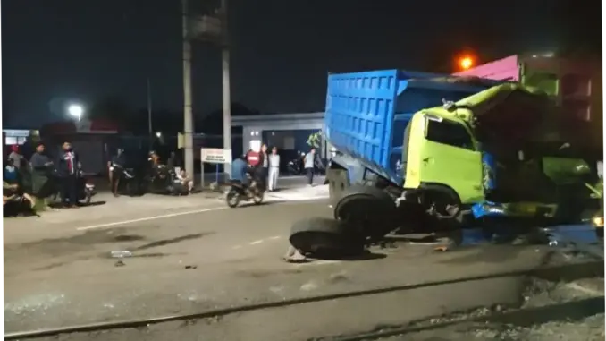 KAI Daop 7 Madiun Minta Warga Disiplin di Perlintasan KA