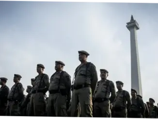 Kelelahan Personel Satpol PP DKI Jakarta Menjadi Sorotan