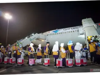 Kloter 1 Jamaah Haji Terbang Melalui Bandara Internasional Syamsudin Noor