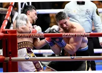 Oleksandr Usyk Pertahankan Sabuk WBC Setelah Mengalahkan Rico Verhoeven