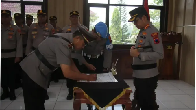 Polresta Magelang Gelar Sertijab Kapolsek Borobudur