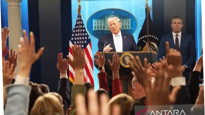 Trump Sebut Gencatan Senjata AS-Iran Bantu Isi Ulang Amunisi
