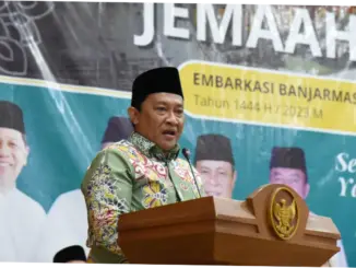 Wagub Lepas Jamaah Haji Kloter 1 Embarkasi Padang Menuju Madinah